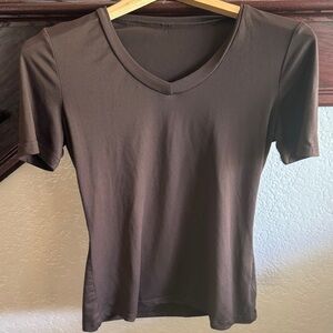Classic Solid Plain Brown V-Neck Women's Top Size Small Minimalist Short Sleeve